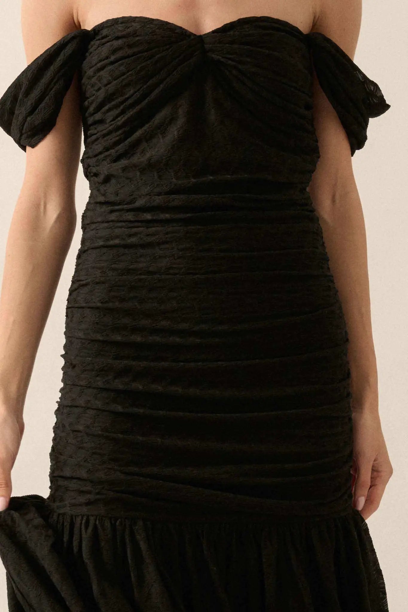 Beautiful Dreamer Textured Knit Drop-Waist Gown Black / S Beautiful Dreamer Textured Knit Drop-Waist Gown Black / S