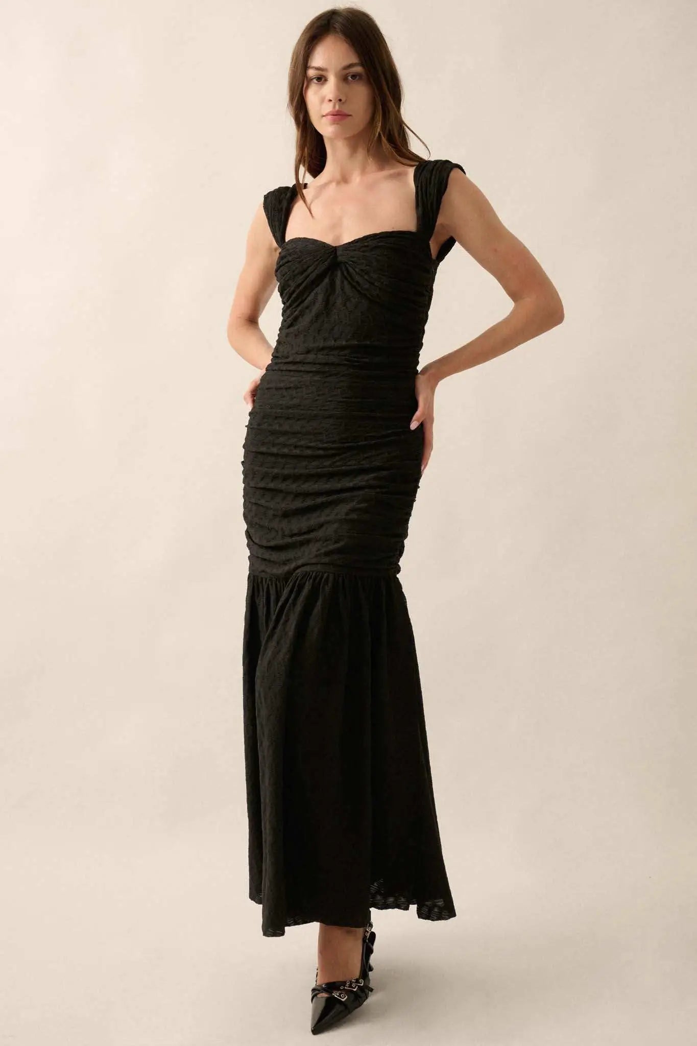 Beautiful Dreamer Textured Knit Drop-Waist Gown Black / S Beautiful Dreamer Textured Knit Drop-Waist Gown Black / S