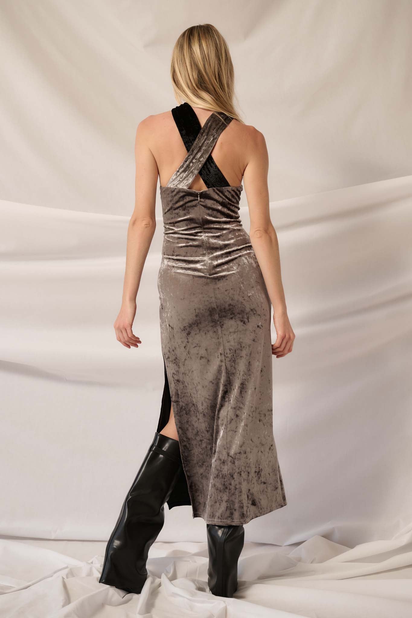 Two Timer Colorblock Velvet Halter Maxi Dress - ShopPromesa