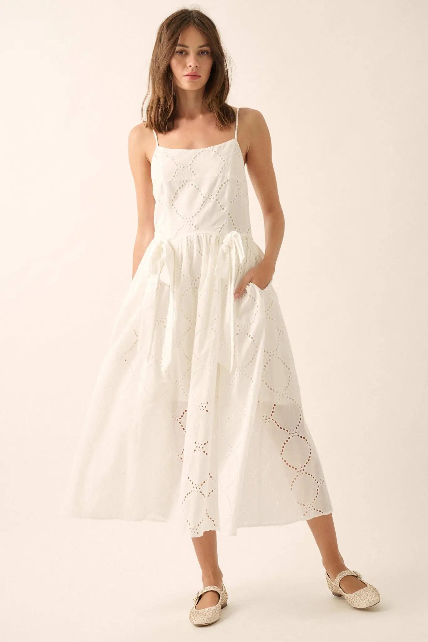 Sunday Girl Eyelet Lace Bow-Detail Midi Dress Off White / L Sunday Girl Eyelet Lace Bow-Detail Midi Dress Off White / L