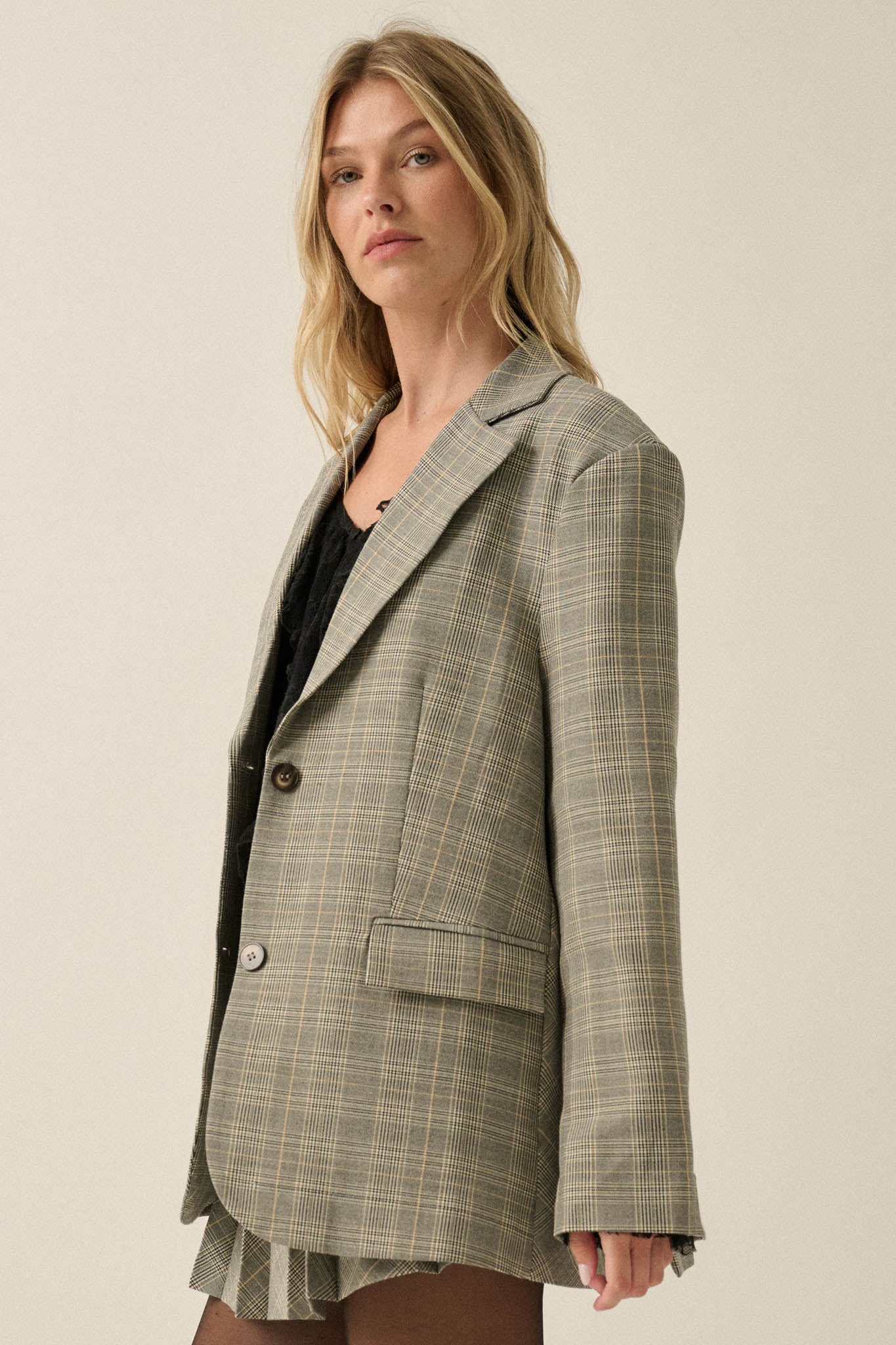Corner Office Plaid Oversize 2-Button Blazer - ShopPromesa