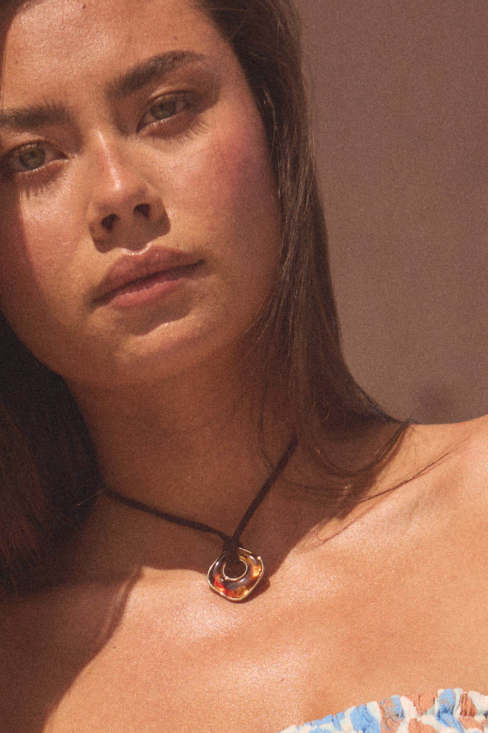 Antelo Tortoise Acrylic Ring Suede Cord Necklace - ShopPromesa