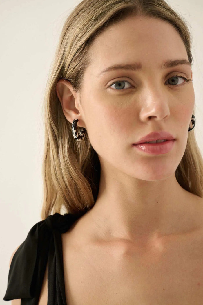 Silver Lake Cellulose Acetate Huggie Hoop Earrings - ShopPromesa