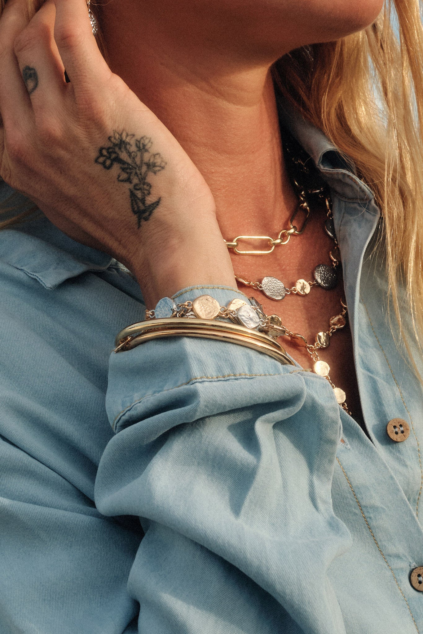 Chalon Two-Tone Hammered Coin Chain Bracelet - ShopPromesa