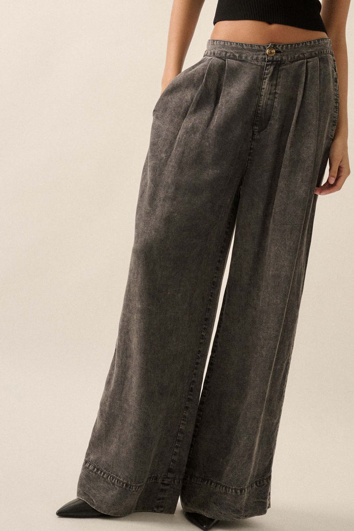 Walk It Off Acid-Wash Denim Pleated Wide-Leg Pants - ShopPromesa