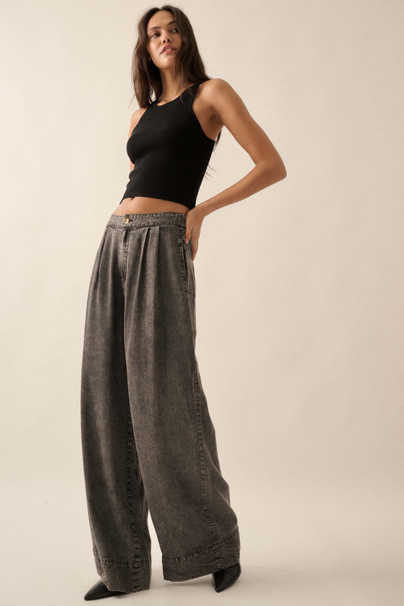 Walk It Off Acid-Wash Denim Pleated Wide-Leg Pants - ShopPromesa