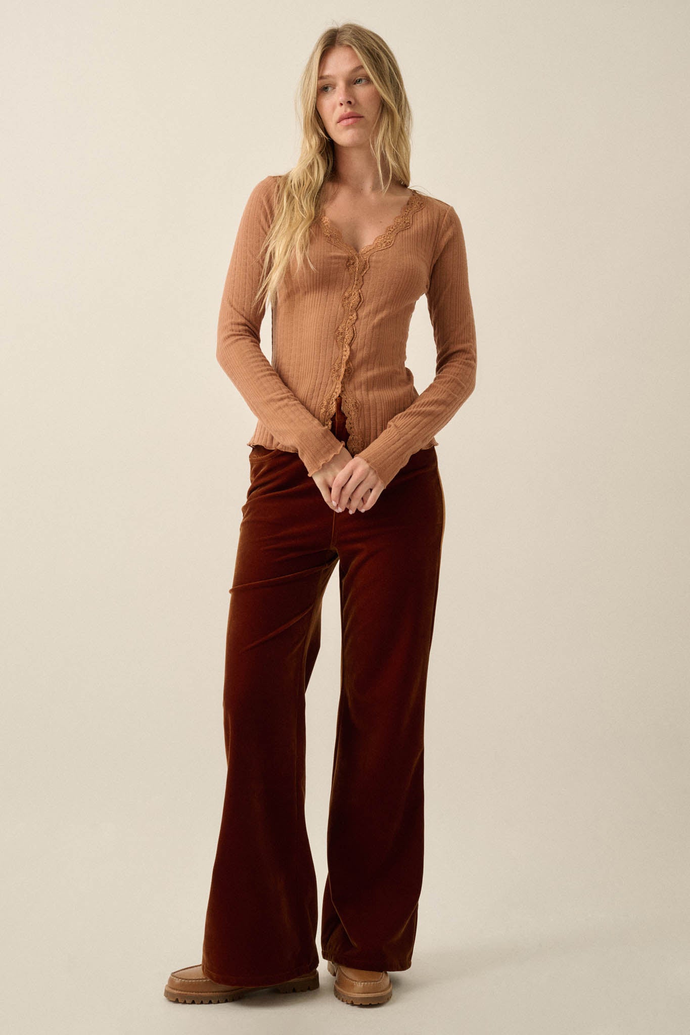 Making Moves Velvet High-Waist Flare Pants - ShopPromesa