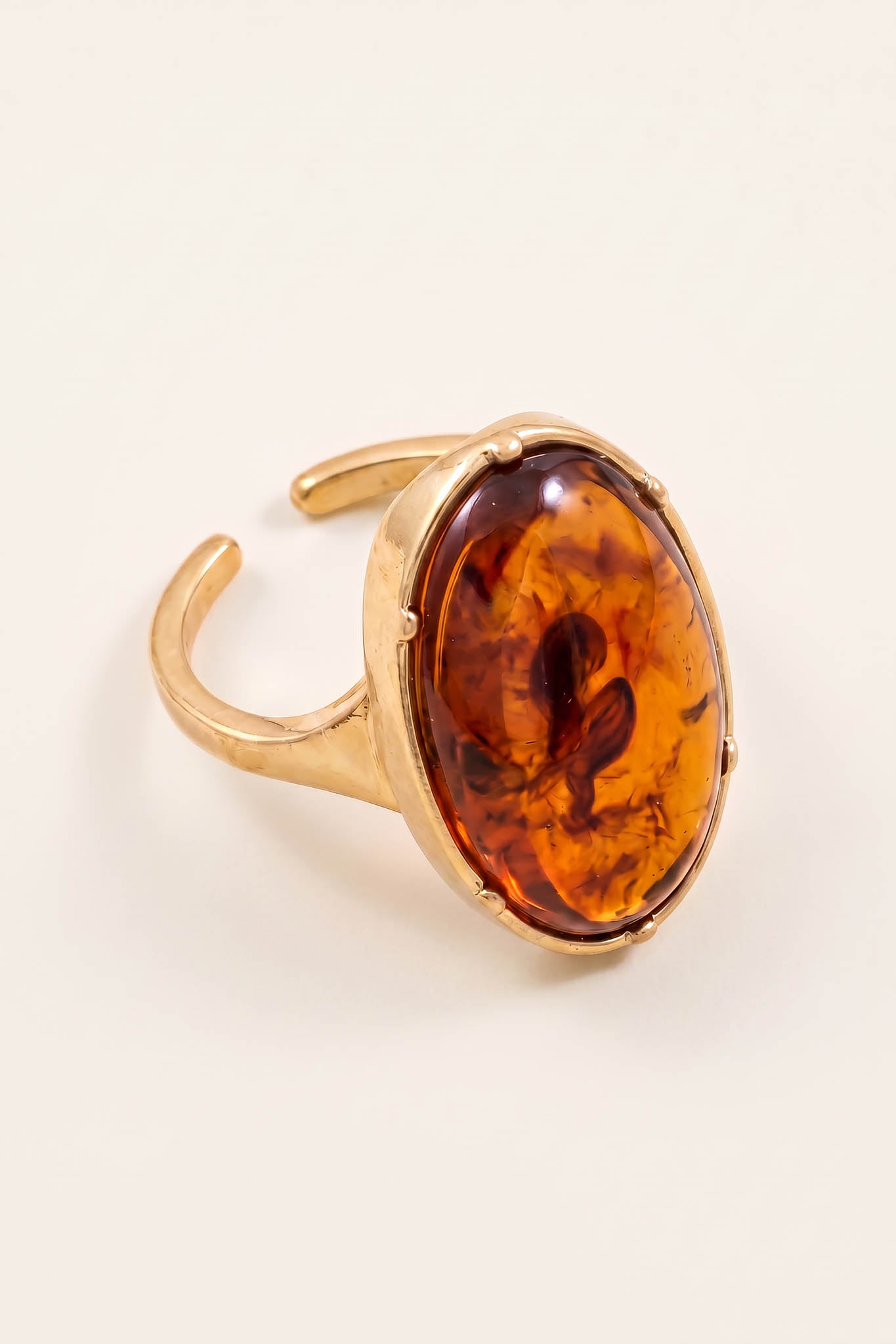 Elden Amber Resin Oval Gold Open-Band Ring - ShopPromesa