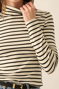 Inside the Lines Striped Turtleneck Top - ShopPromesa