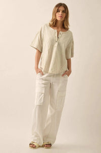 Easy Fit Vintage-Wash Exposed-Seam Henley Tee - ShopPromesa