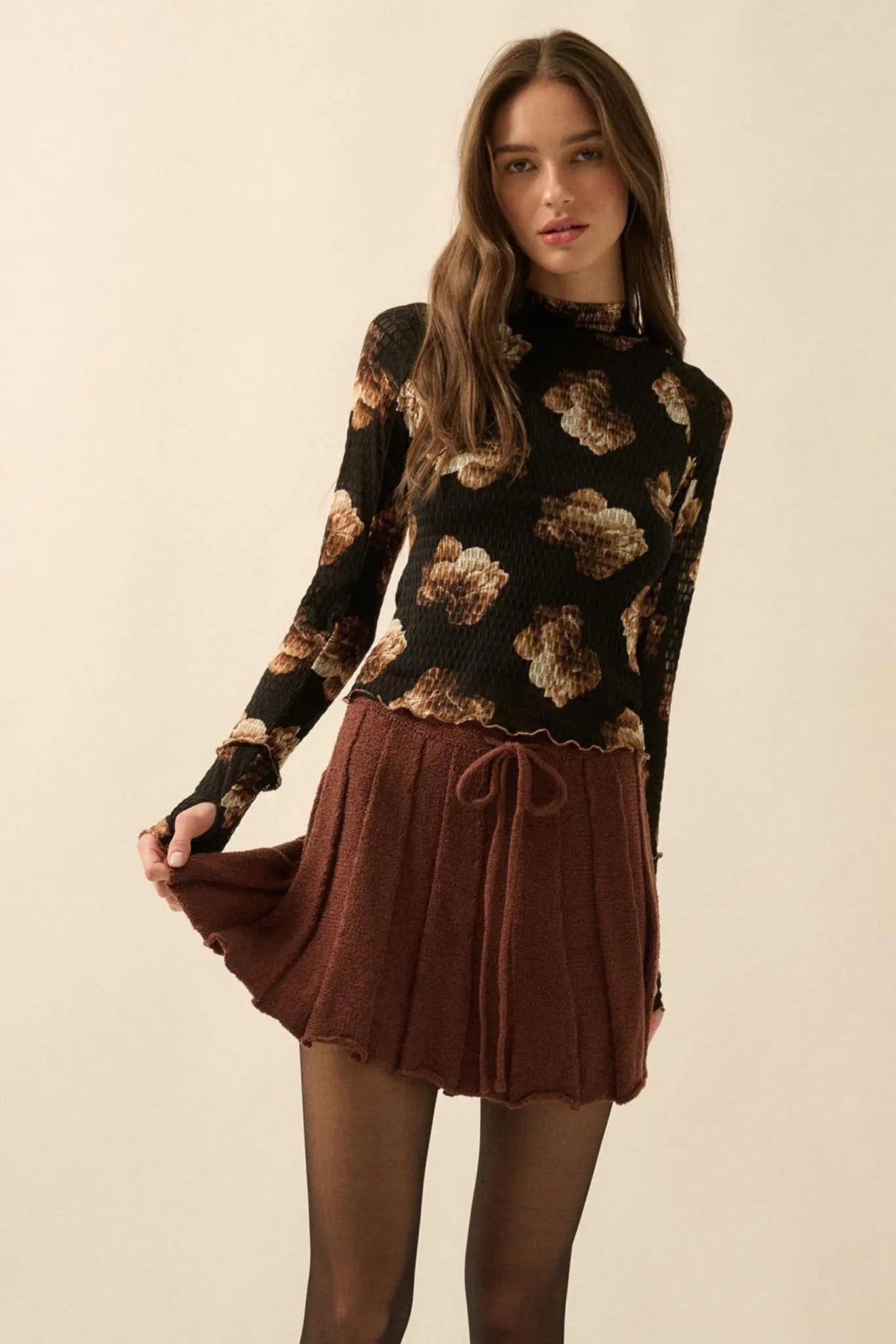 Sweet Scent Floral Honeycomb Mesh Thumbhole Top - ShopPromesa