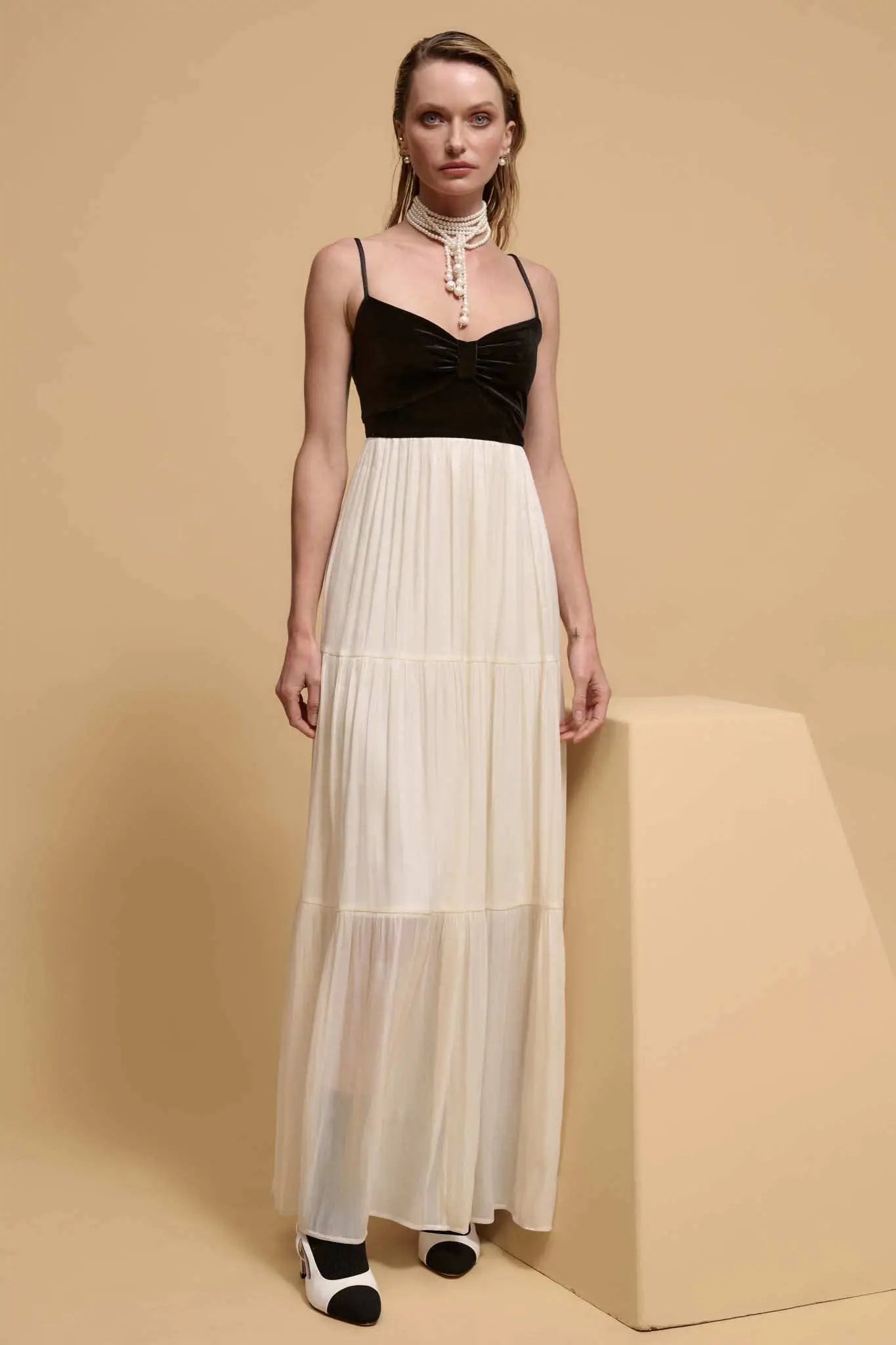 hansen & gretel akacia maxi dress in cream empress Hansen & Gretel Akacia Maxi Dress In Cream Empress size 8 Rental Price: $90 * The rental price includes dry cleaning costs. * Postage is an additional $25 for the total trip