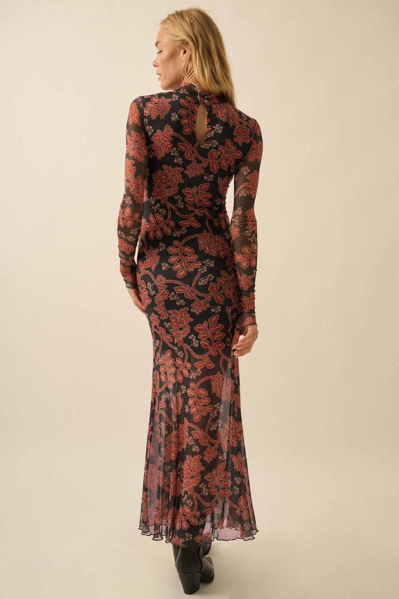 baroque print maxi dress Golden Baroque Print Short Sleeve V-Neck Maxi Dress Flaxmakerswim