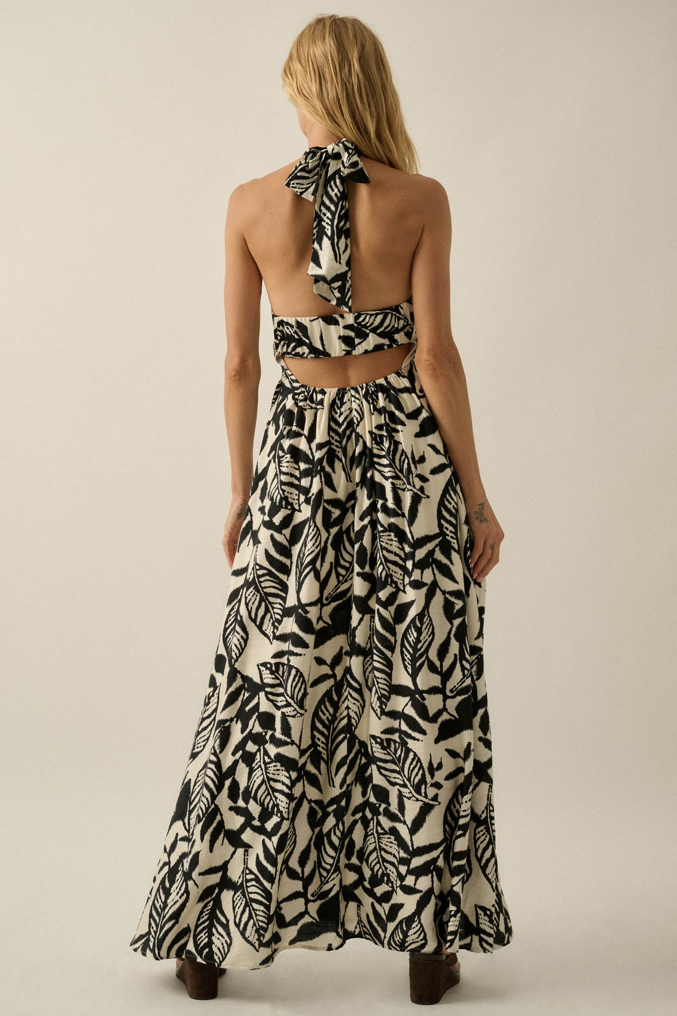 Jungle Heat Tropical-Print Halter Maxi Dress - ShopPromesa