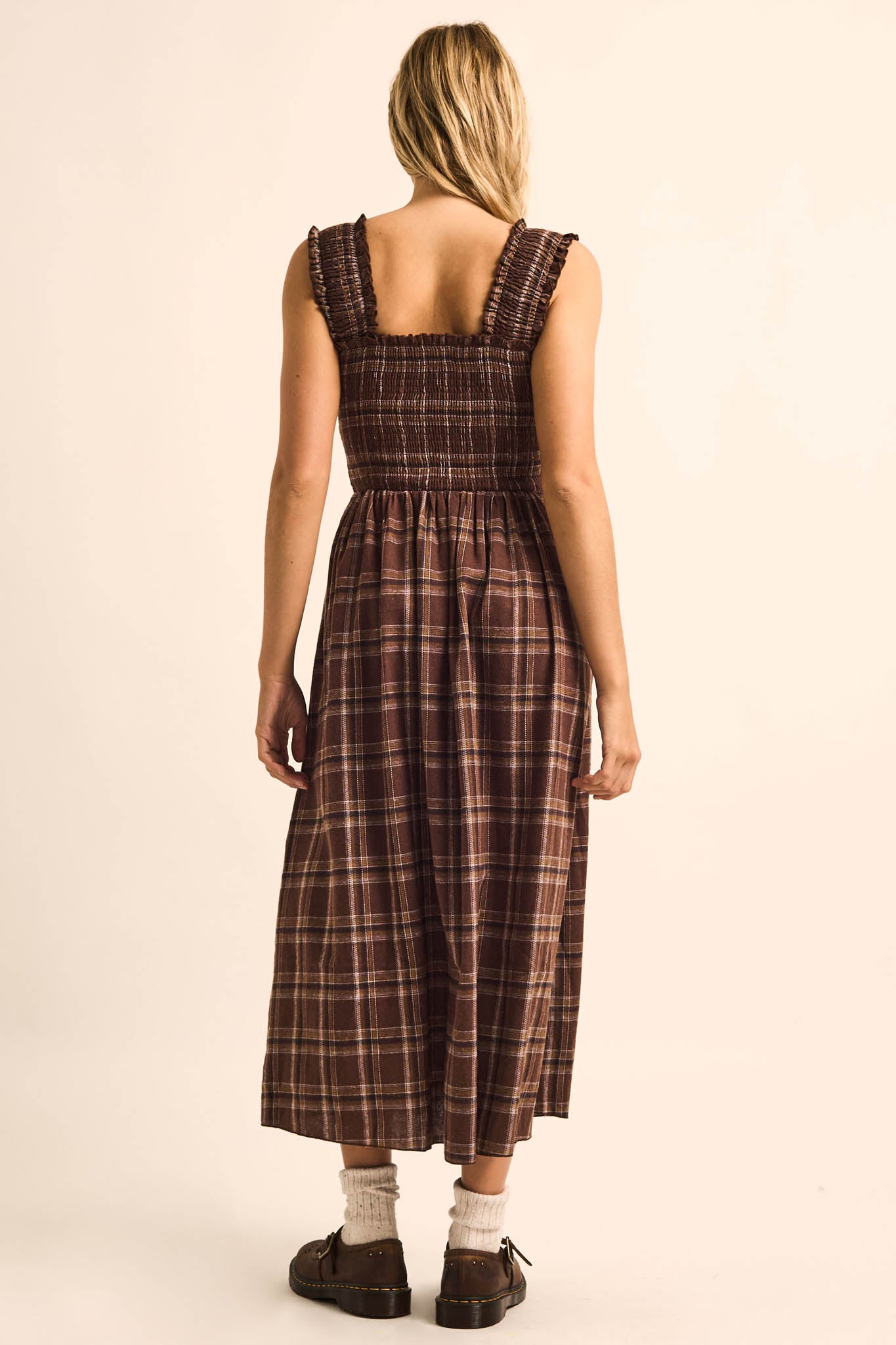 Check You Out Plaid Smocked Sleeveless Midi Dress - ShopPromesa