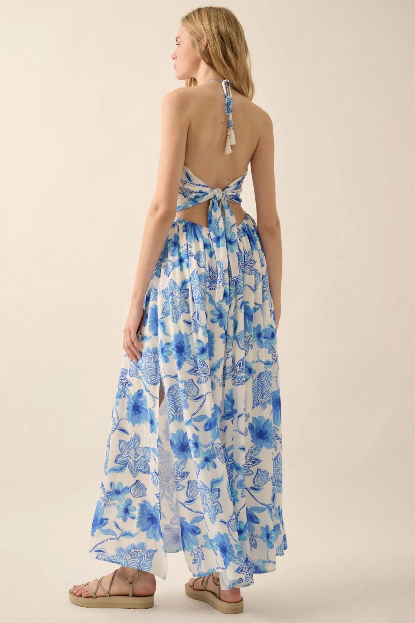 Blooming Season Floral Crepe Halter Maxi Dress Cream & Blue / M Blooming Season Floral Crepe Halter Maxi Dress Cream & Blue / M