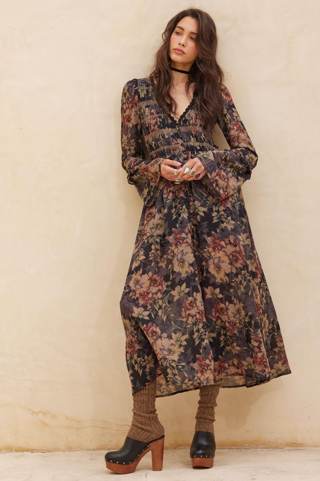 Boho Blossoms Floral Bell-Sleeve Midi Dress - ShopPromesa