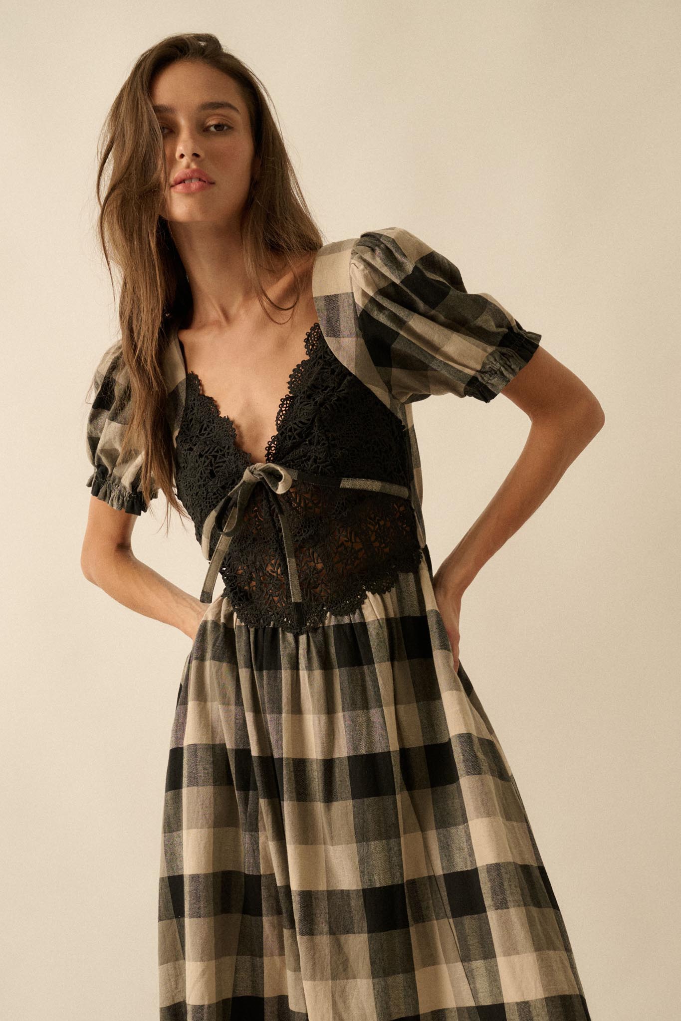 True Country Plaid and Lace Puff-Sleeve Midi Dress - ShopPromesa