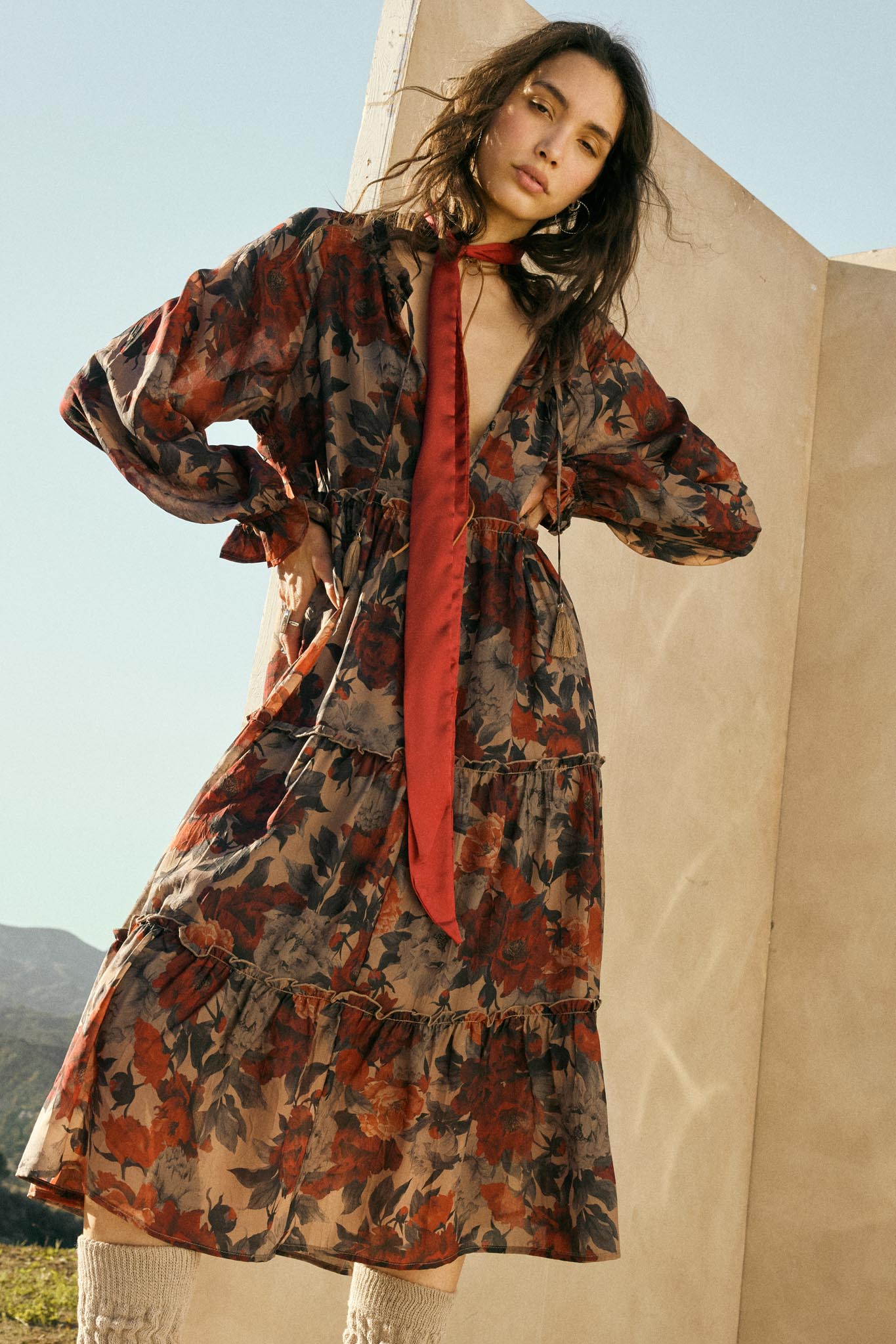 Potpourri Grove Tiered Floral Midi Prairie Dress - ShopPromesa