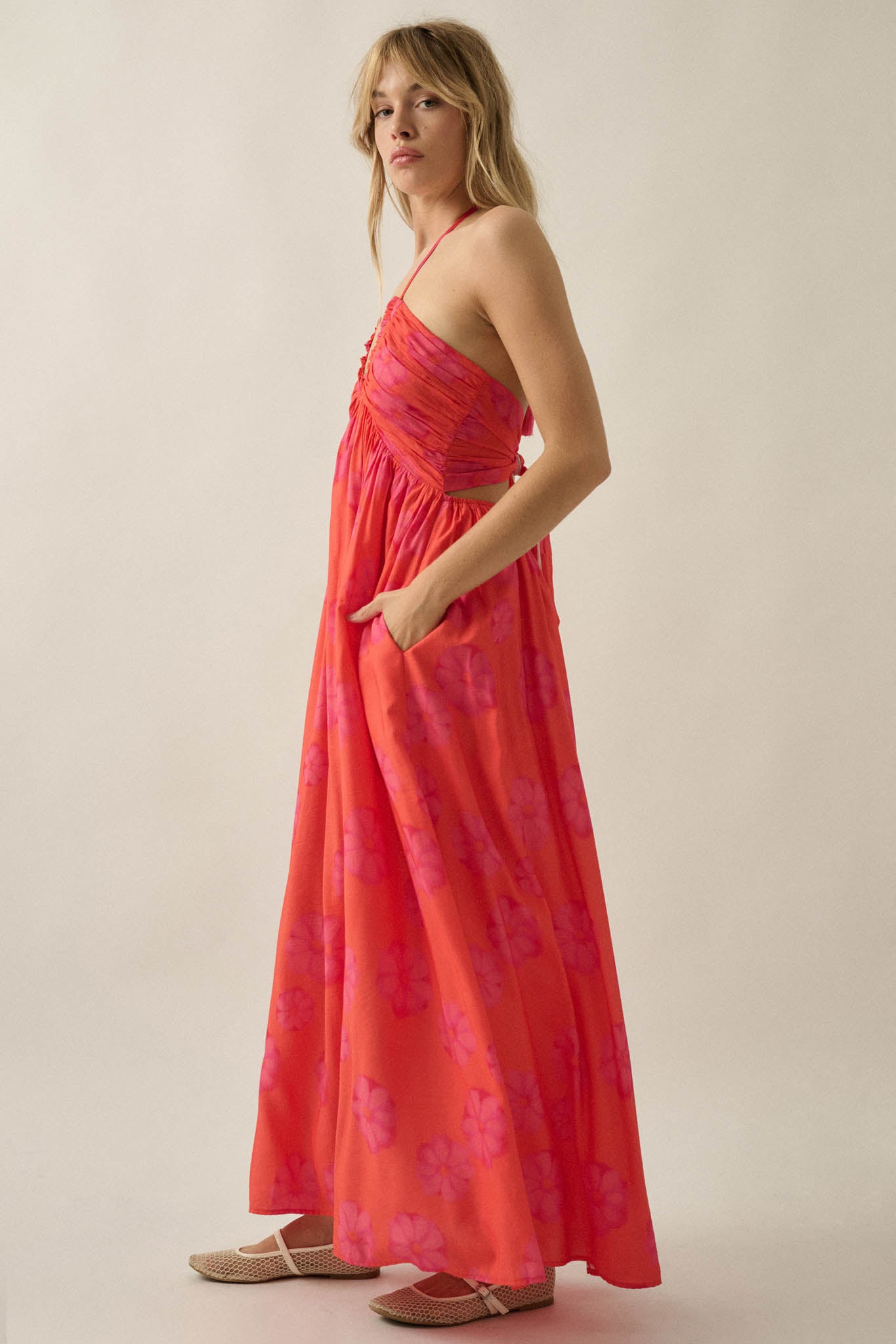 Summer Delight Floral Tie-Back Halter Maxi Dress - ShopPromesa