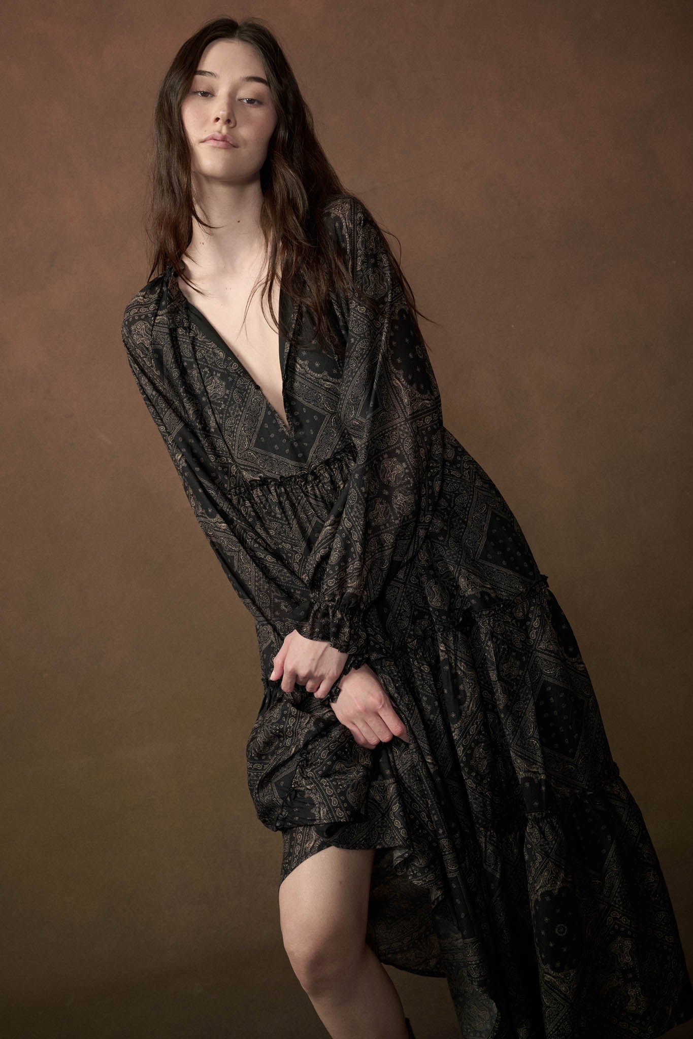Paisley Prairie Bandana-Print Tiered Midi Dress - ShopPromesa