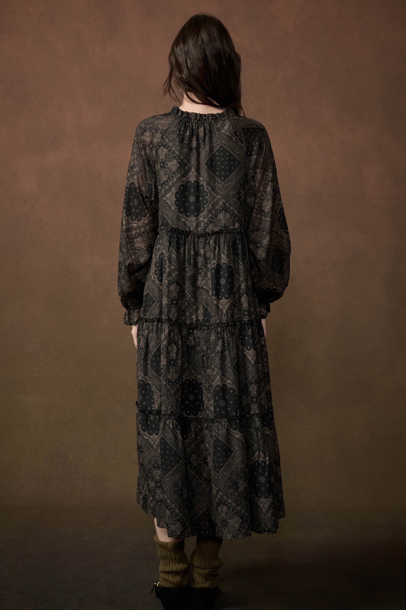 Paisley Prairie Bandana-Print Tiered Midi Dress - ShopPromesa