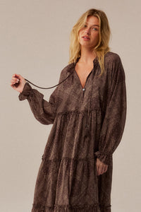 Paisley Prairie Bandana-Print Tiered Midi Dress - ShopPromesa