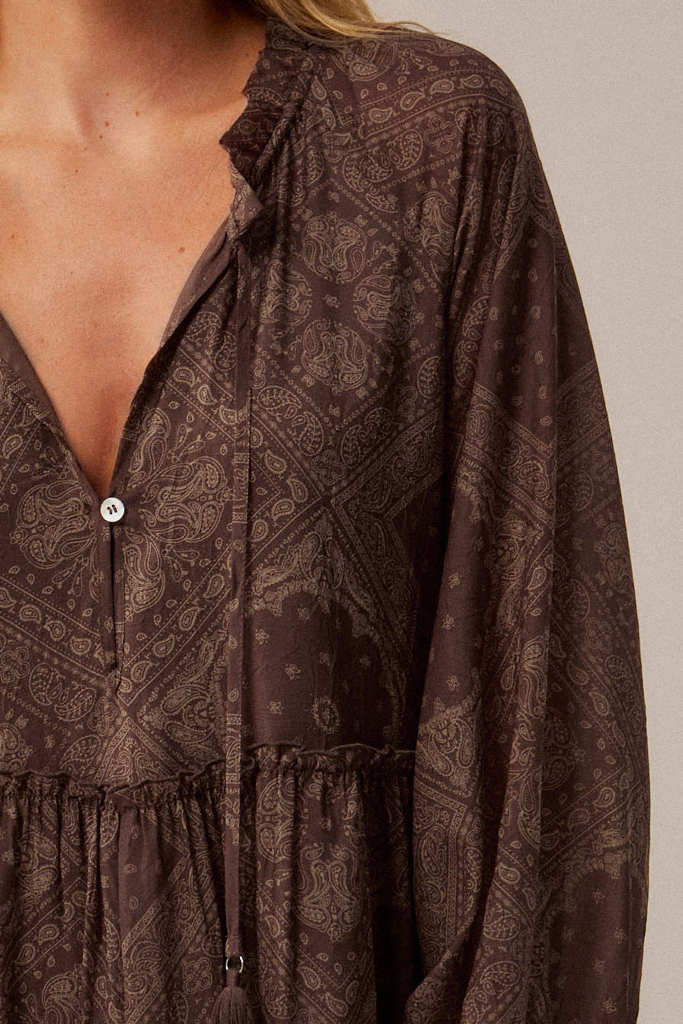 Paisley Prairie Bandana-Print Tiered Midi Dress - ShopPromesa