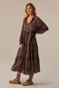 Paisley Prairie Bandana-Print Tiered Midi Dress - ShopPromesa