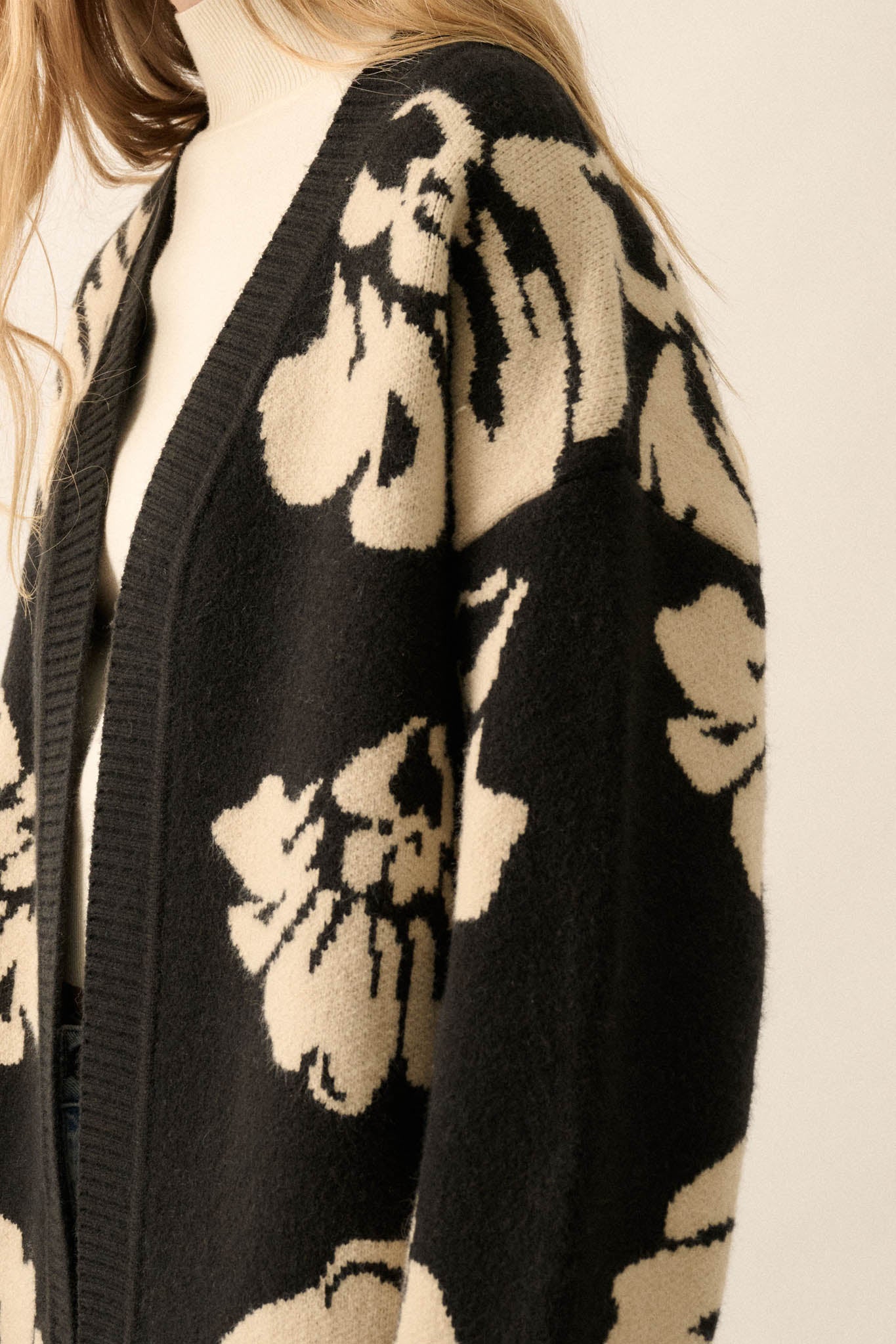 Comfy Blooms Floral Jacquard-Knit Open-Front Cardigan - ShopPromesa
