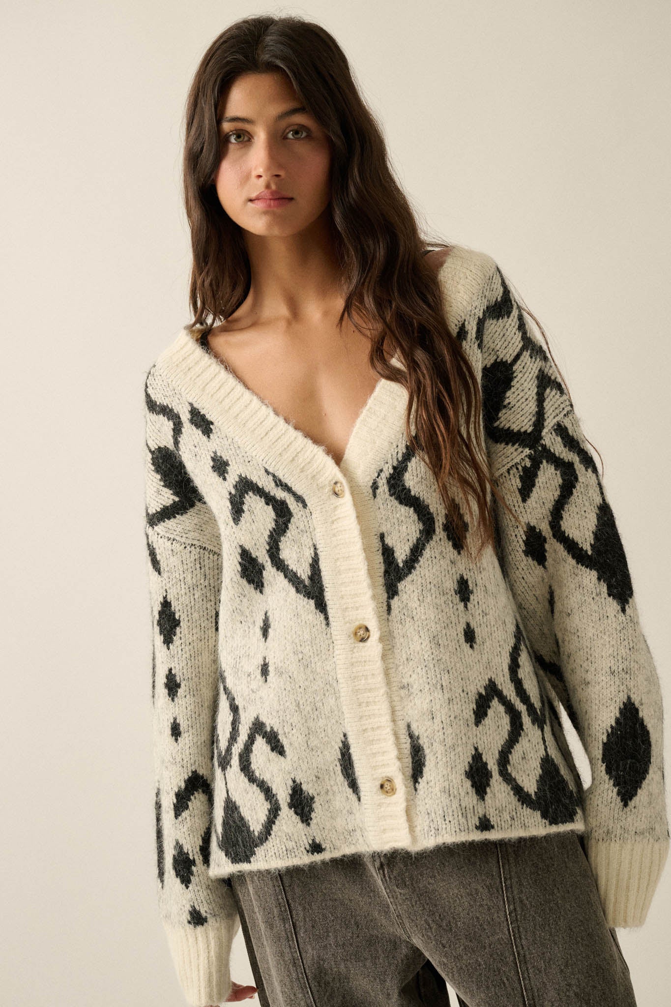 Bold Move Oversize Geometric Jacquard-Knit Cardigan - ShopPromesa