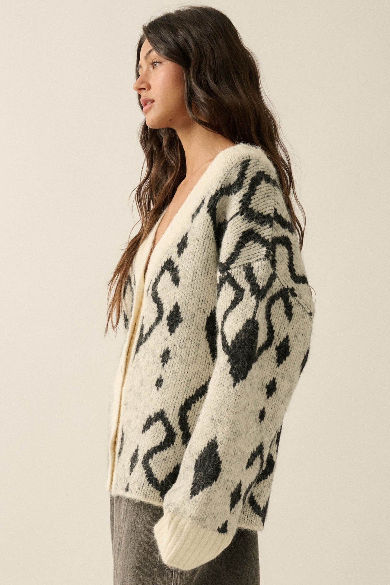 Bold Move Oversize Geometric Jacquard-Knit Cardigan - ShopPromesa