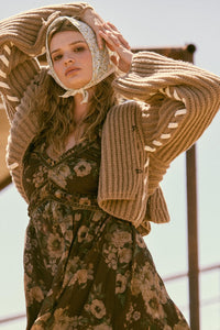 Stitch in Time Stitch-Detail Flap-Collar Cardigan - ShopPromesa