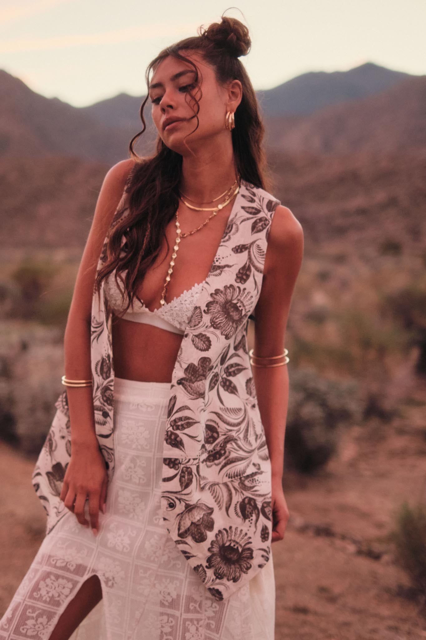 Blooming Days Floral-Print Snap-Front Vest - ShopPromesa