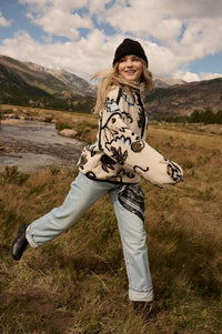 Modern Garden Abstract Floral Fleece Pullover Jacket - ShopPromesa