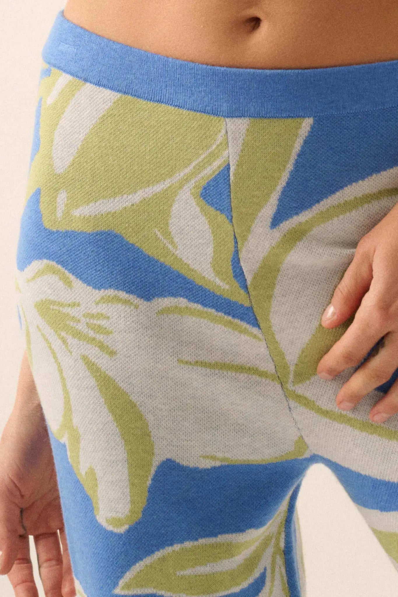 Jungle Vibes Tropical Jacquard Knit Pants - ShopPromesa