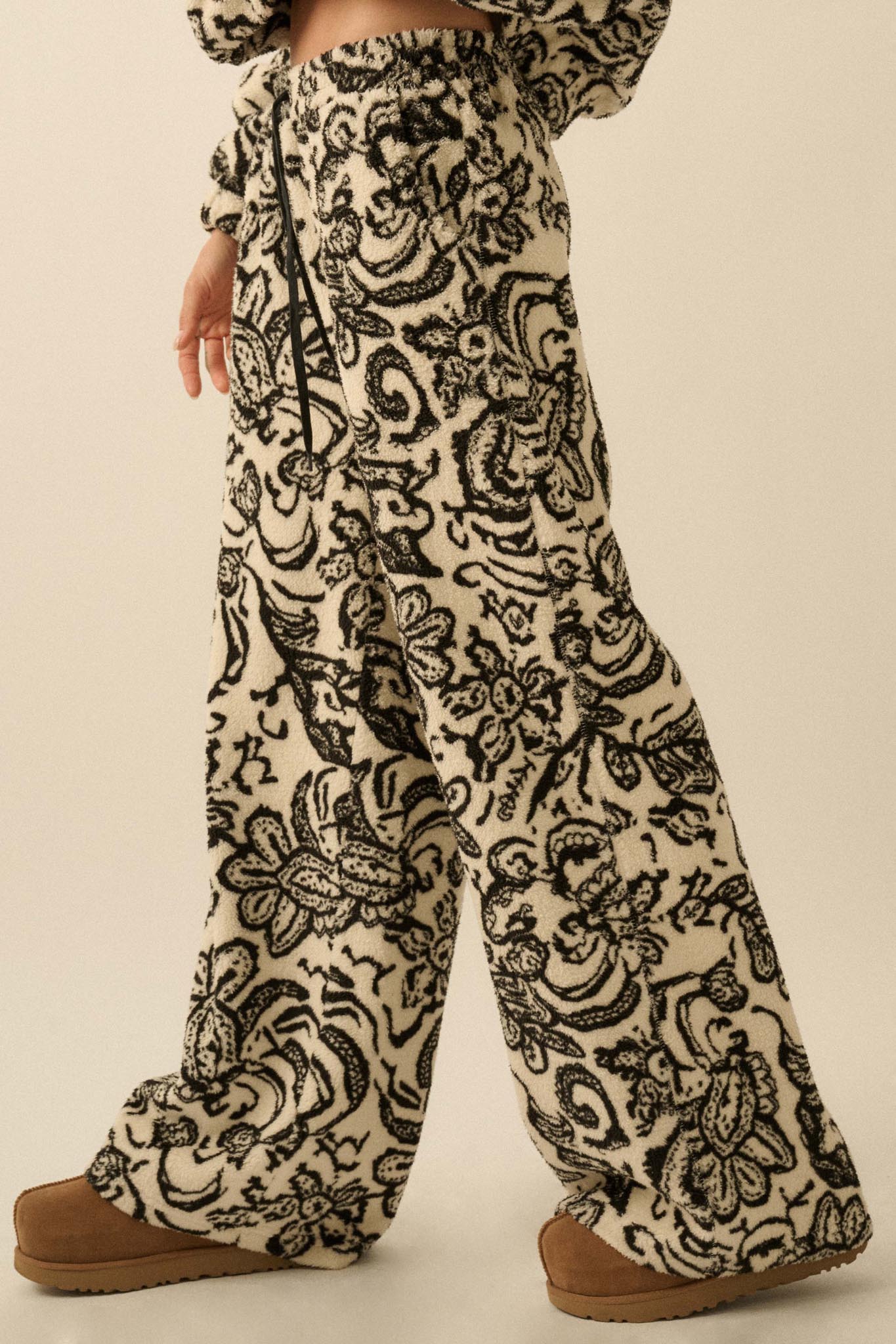 Just A Dream Paisley Fleece Wide-Leg Pants - ShopPromesa