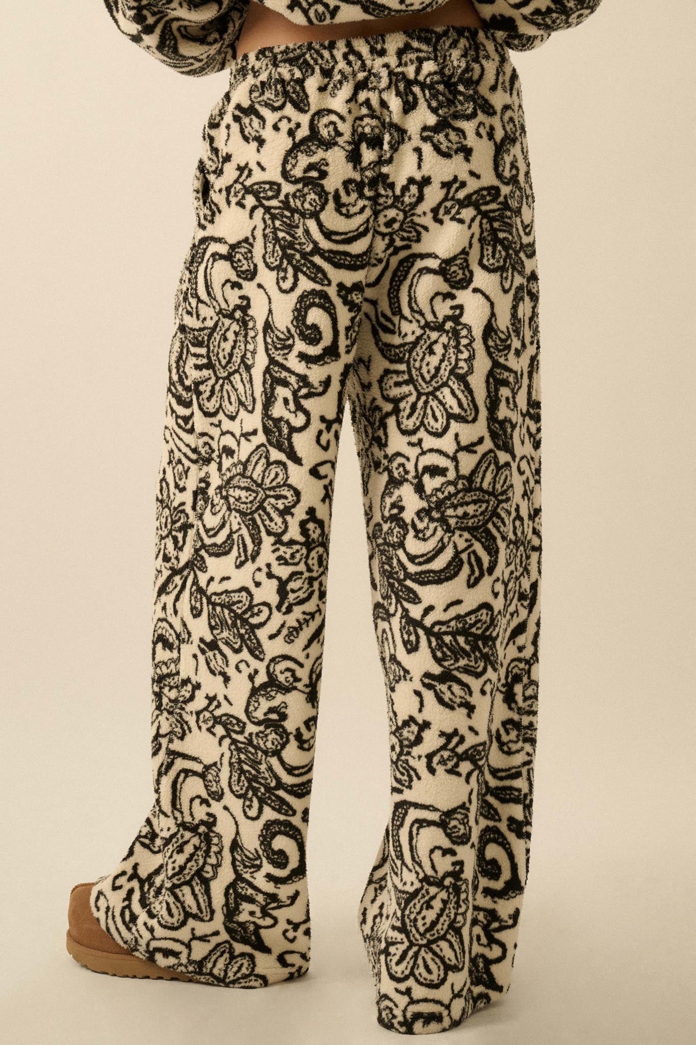 Just A Dream Paisley Fleece Wide-Leg Pants - ShopPromesa