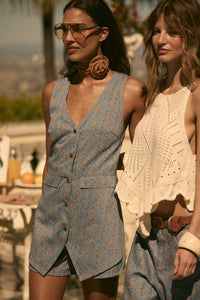 Twill Garden Floral-Print Denim Vest Romper - ShopPromesa