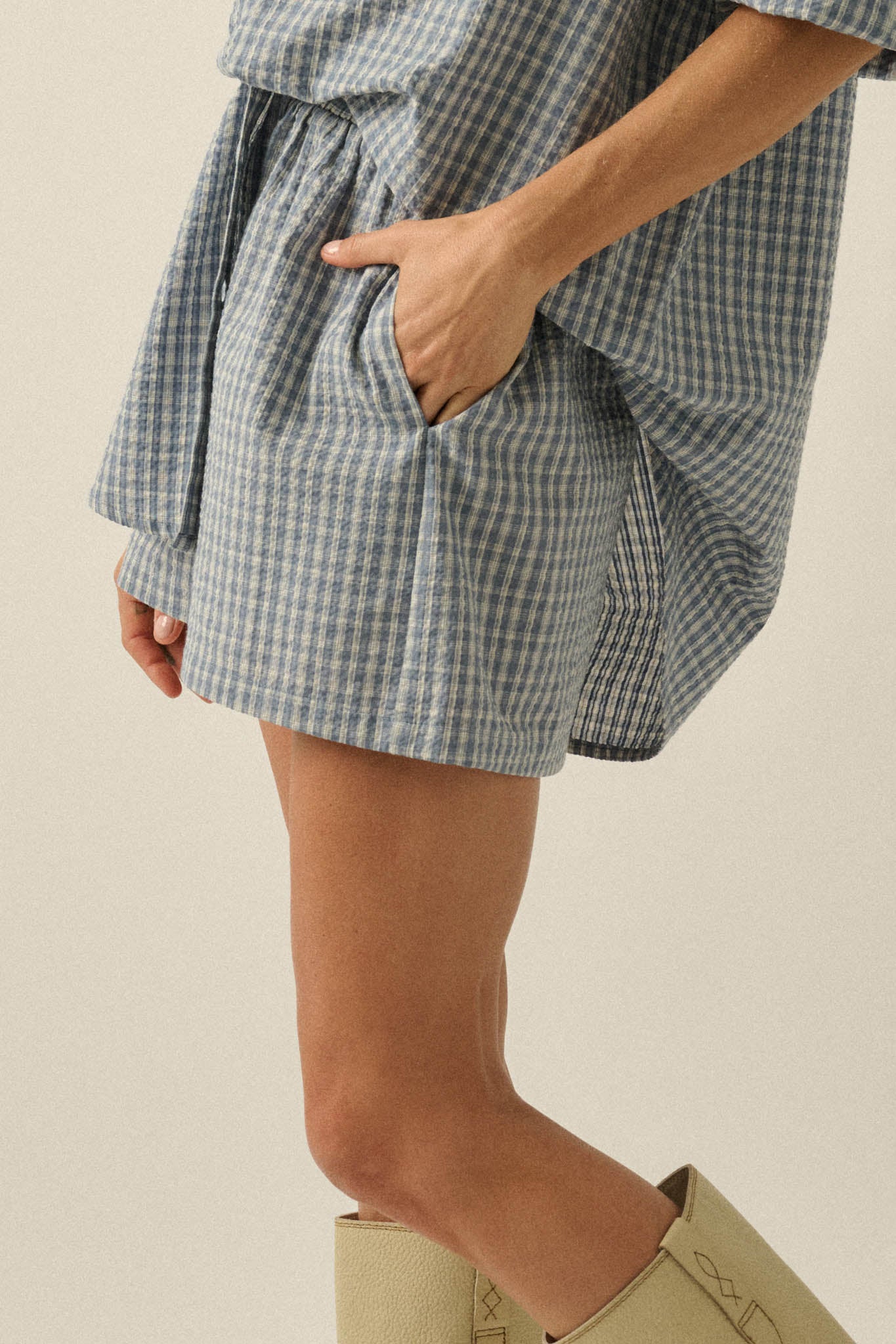 Sunny Sunday Plaid Seersucker Pleated Shorts - ShopPromesa
