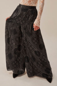 Paisley Parade Bandana-Print Gathered Wide-Leg Pants - ShopPromesa