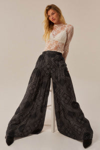 Paisley Parade Bandana-Print Gathered Wide-Leg Pants - ShopPromesa