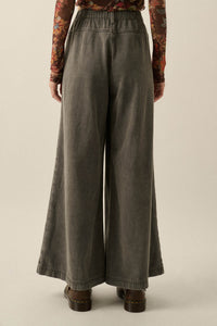 Step Ahead Denim Pleated Wide-Leg Pocket Pants - ShopPromesa
