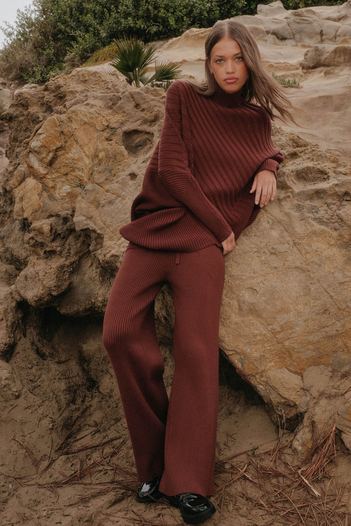 Downtown Lounge Ribbed Knit Drawstring Sweater Pants - ShopPromesa
