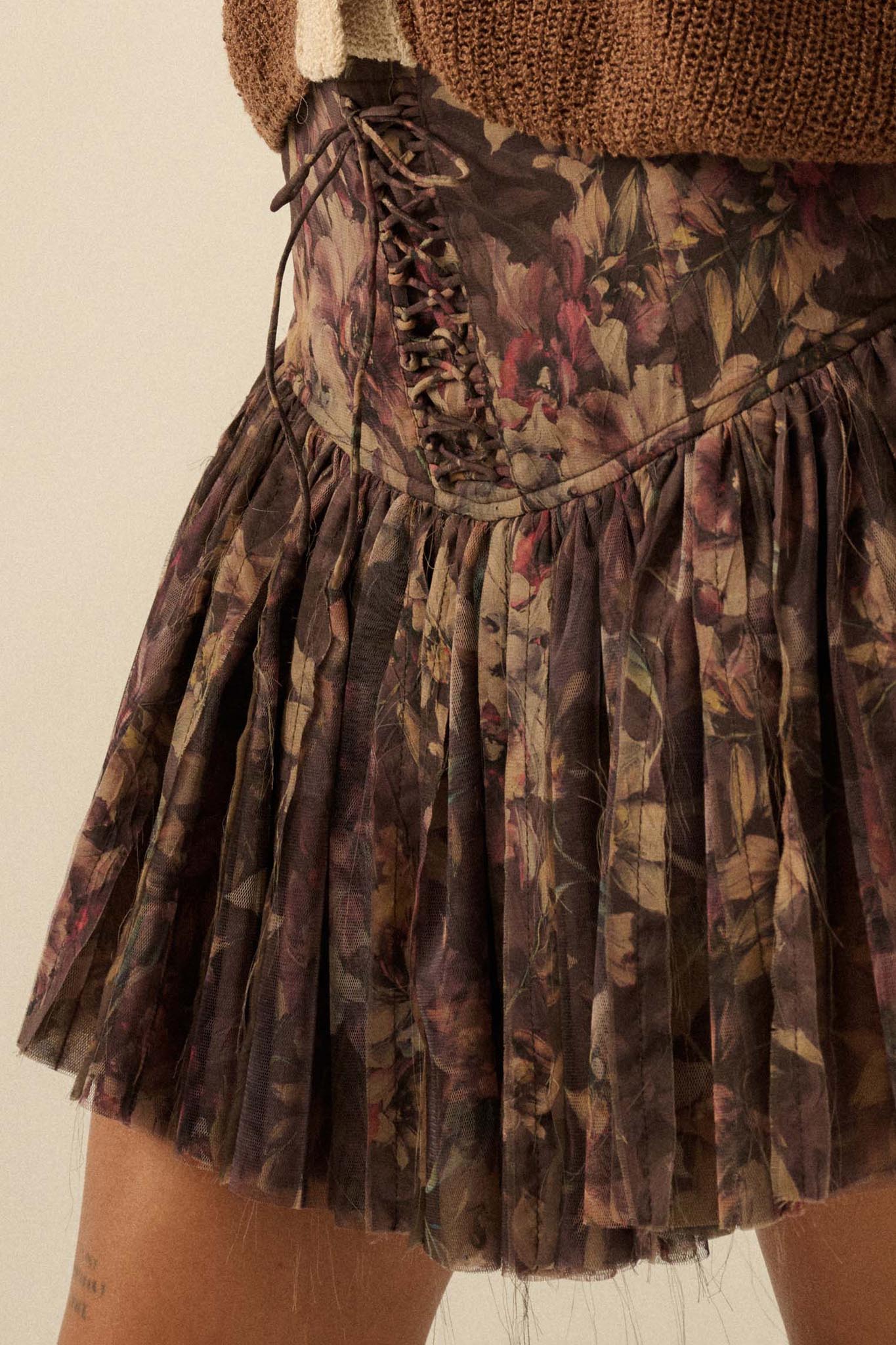 Blossoming Bliss Floral Drop-Waist Mini Skort - ShopPromesa