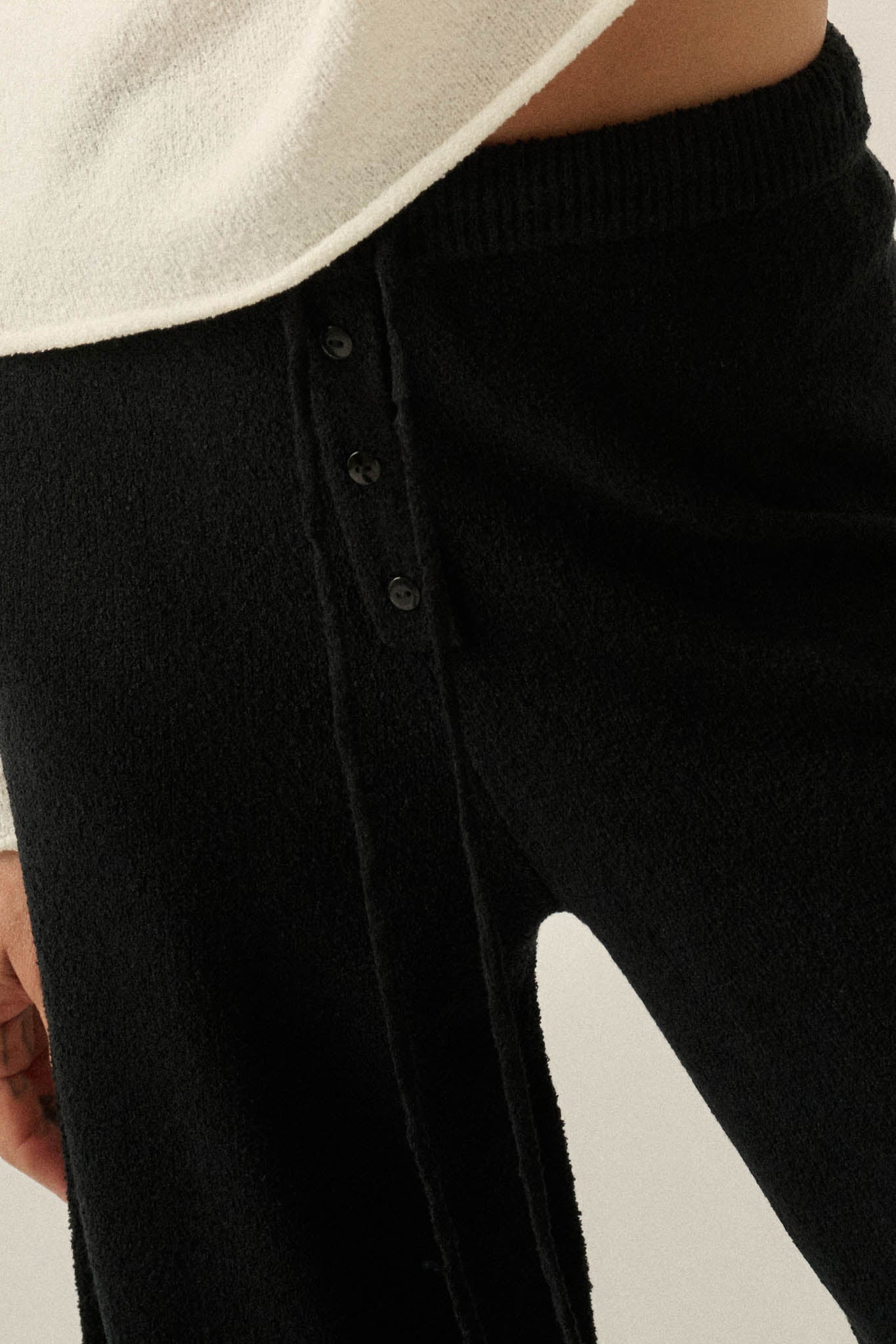 Promise the Label Textured Split-Hem Sweater Pants