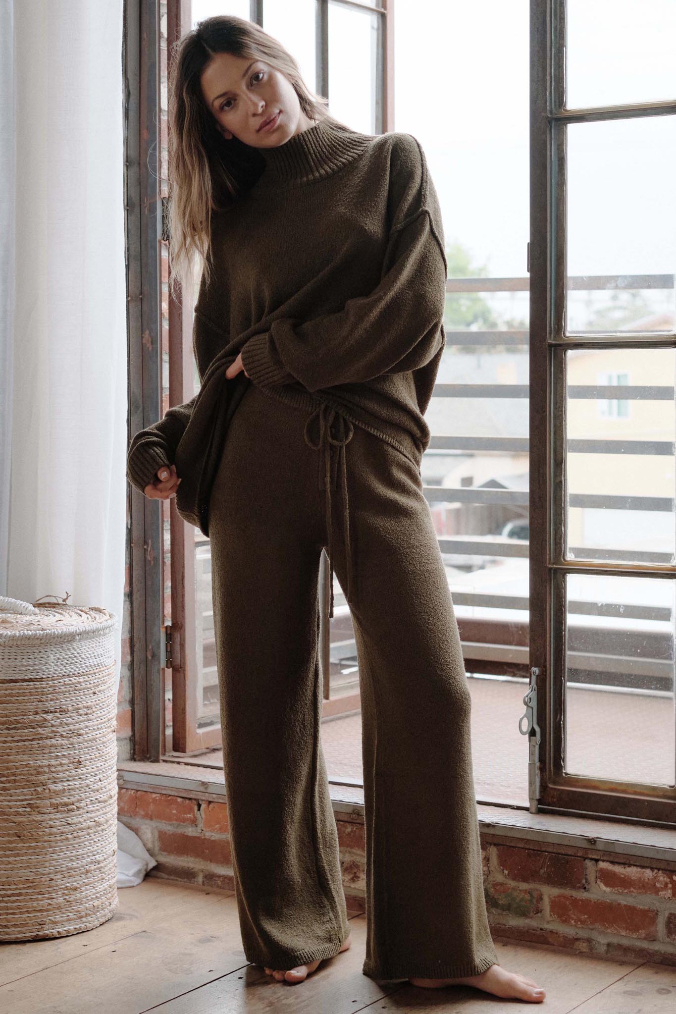 Promise the Label Textured Split-Hem Sweater Pants - ShopPromesa