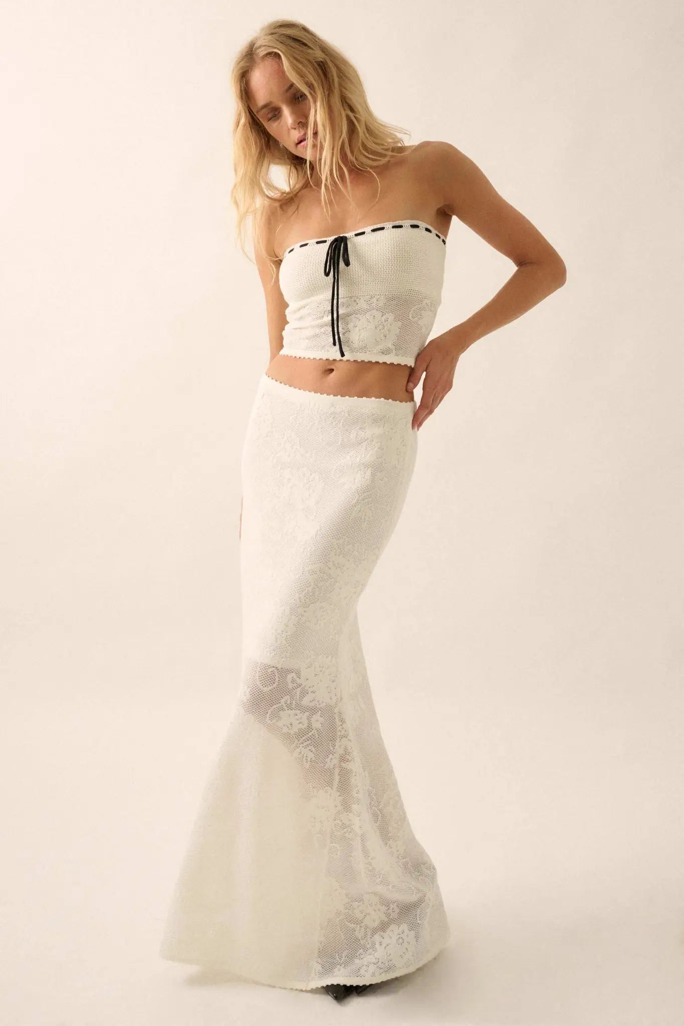 Beguiling Blooms Floral Lace Mermaid Maxi Skirt - ShopPromesa