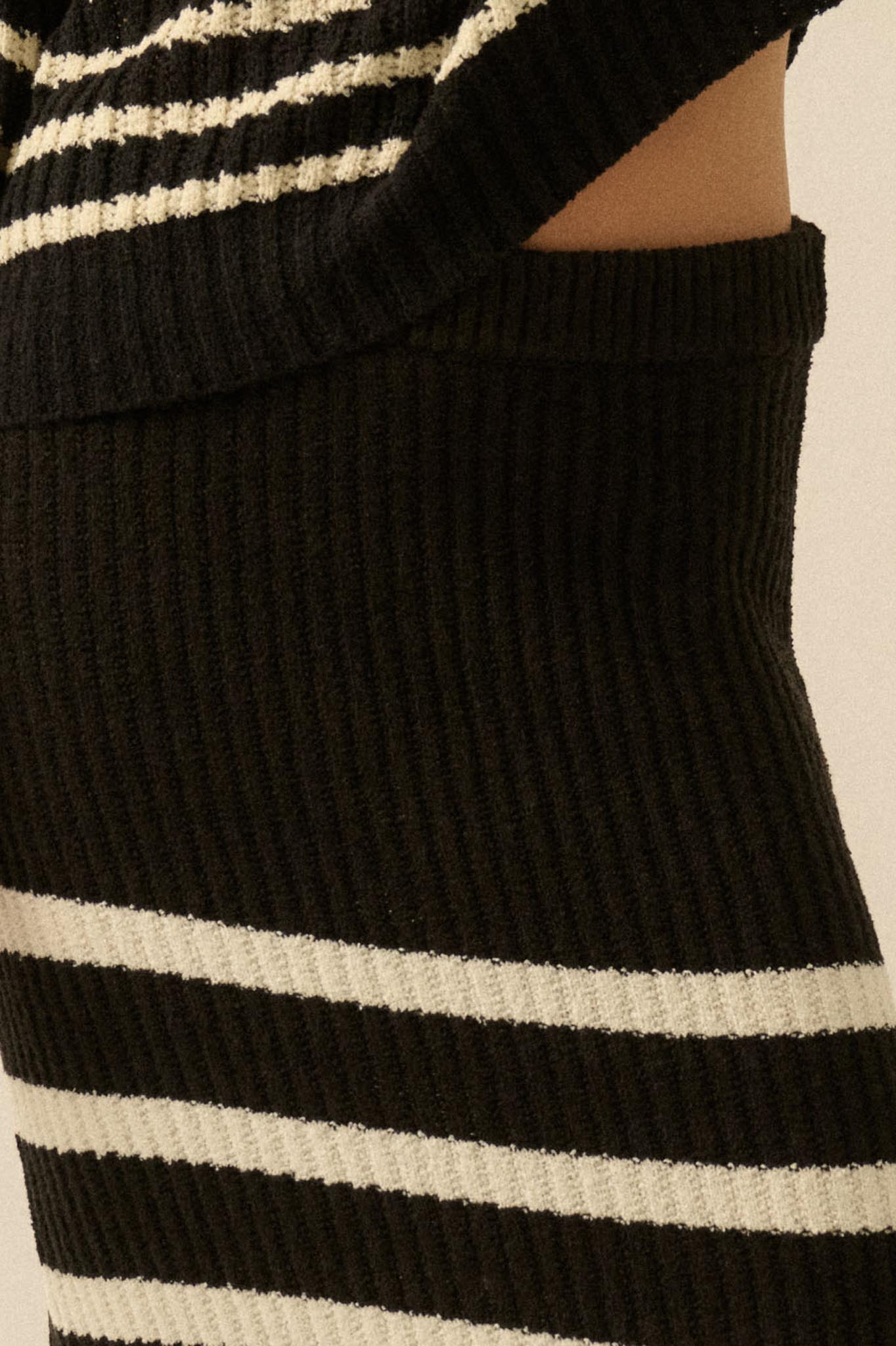 Promise the Label Striped Maxi Sweater Skirt - ShopPromesa