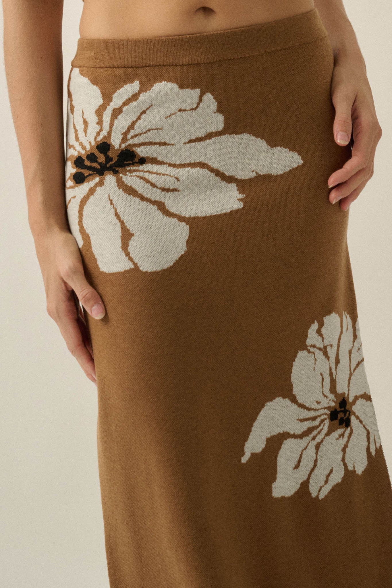 Hibiscus Blooms Floral Jacquard-Knit Maxi Skirt - ShopPromesa
